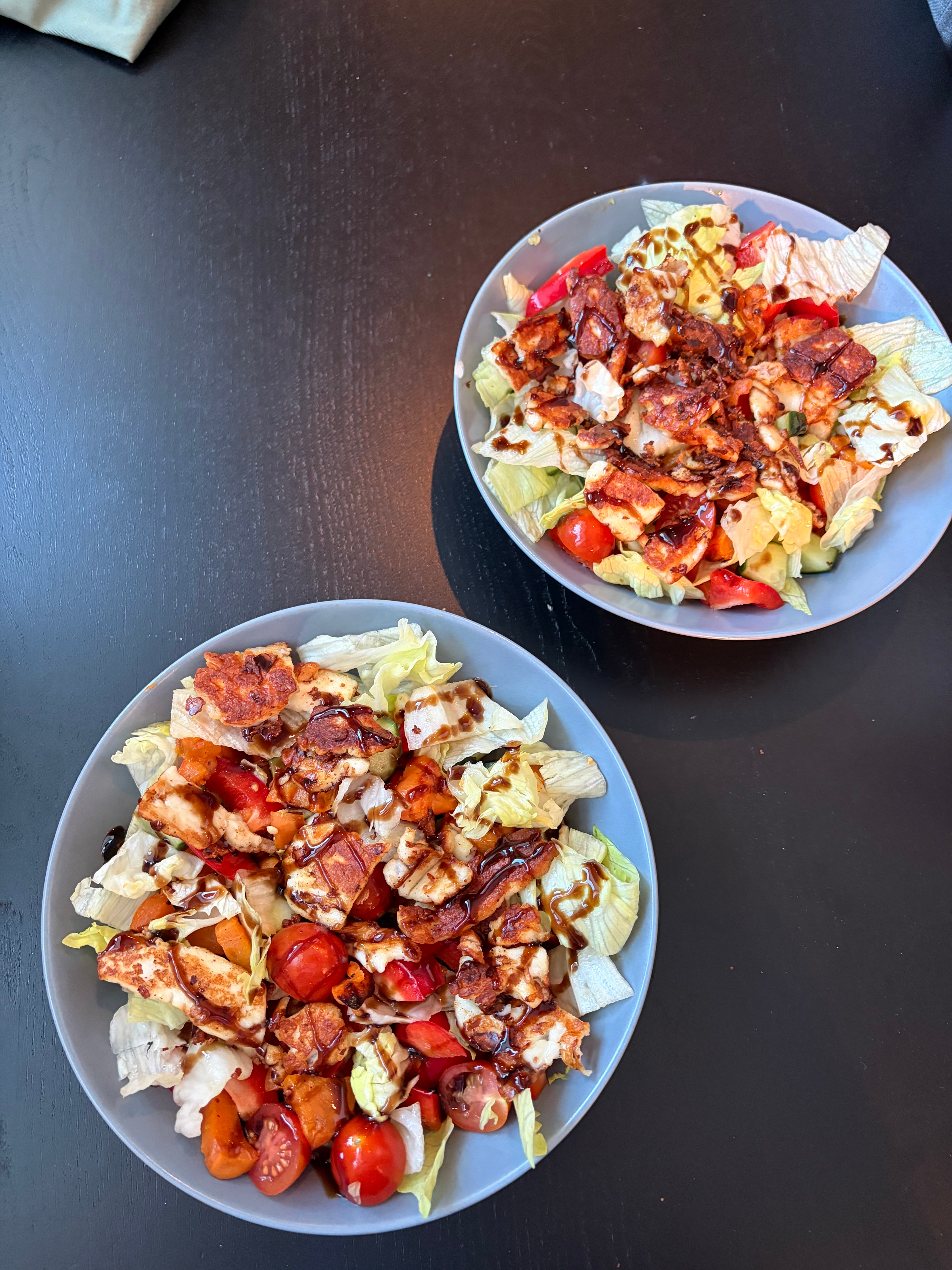 Isbergsalat med søtpotet og haloumi